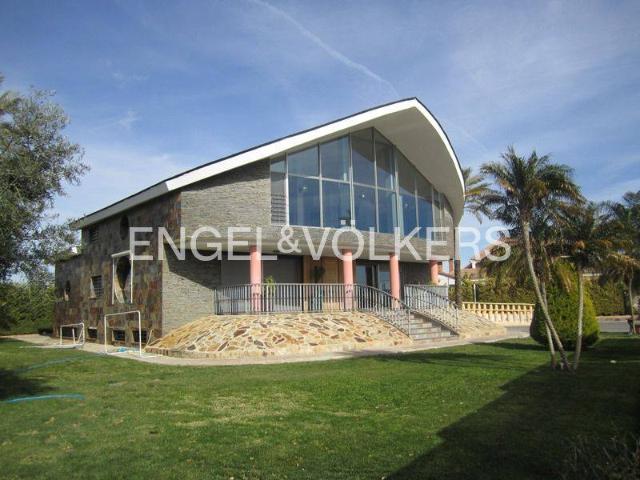 Finca rústica en Venta en Los Montesinos