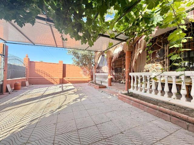 Finca rústica en Venta en Puente Genil