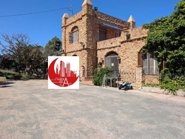 Finca rústica en Venta en Perín
