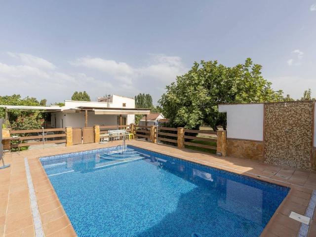Finca rústica en Venta en Pinos Puente