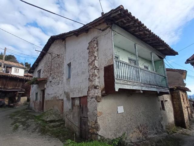 Finca rústica en Venta en Sariego