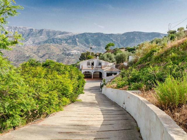Finca rústica en Venta en Sayalonga