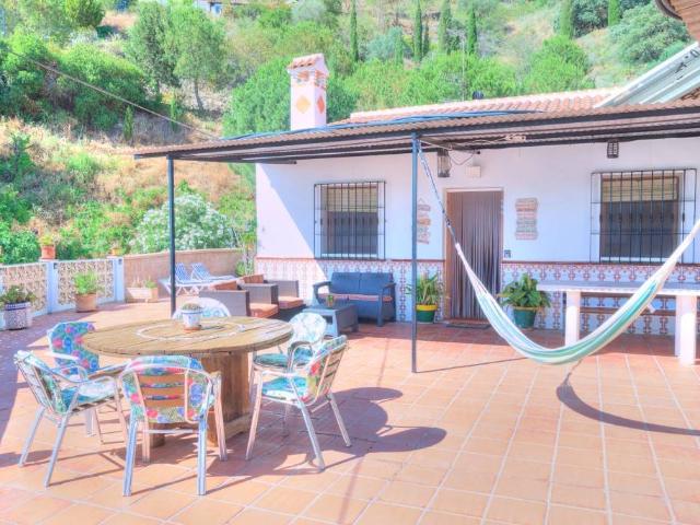 Finca rústica en Venta en Sayalonga
