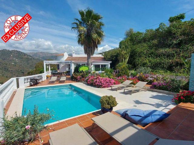 Finca rústica en Venta en Torrox Pueblo