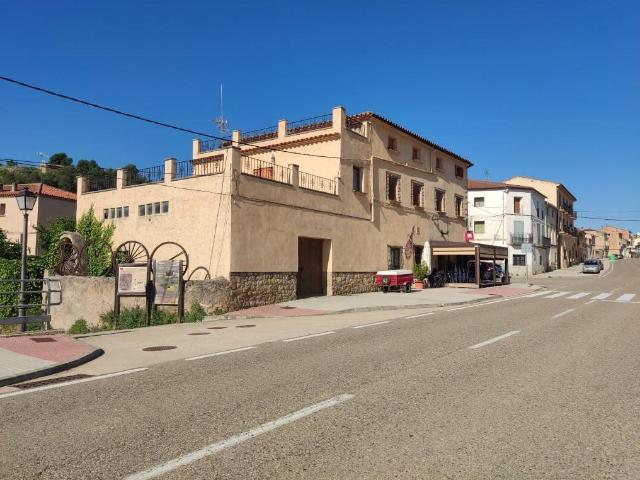 Finca rústica en Venta en Valdeltormo