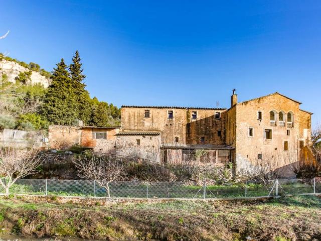 Finca rústica en Venta en Vallirana