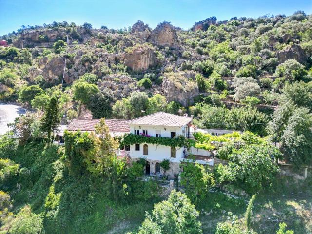 Finca rústica en Venta en Vélez de Benaudalla
