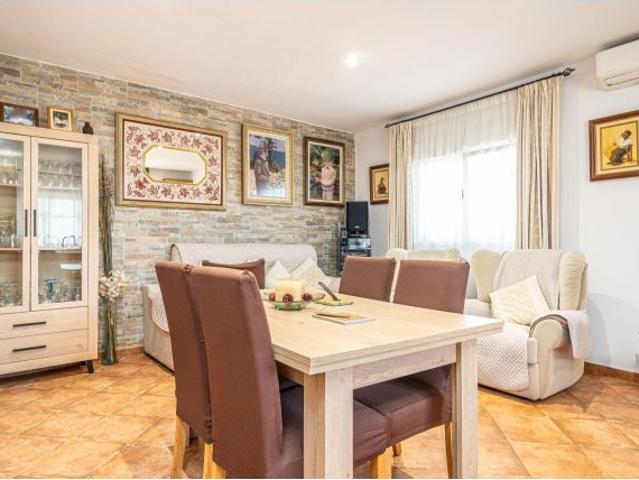 Finca rústica reformada con cédula, porche, piscina y huerto en Son Ferriol, Palma