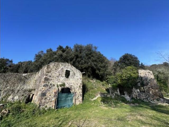 Finca rústica Venta Olot, Olot