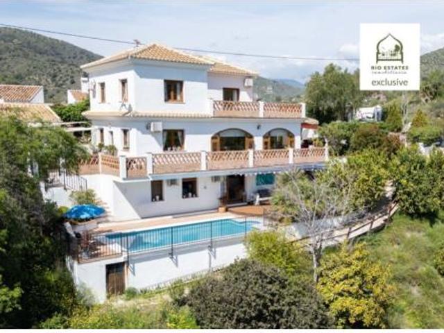 Finca rústica Venta Comares, Comares