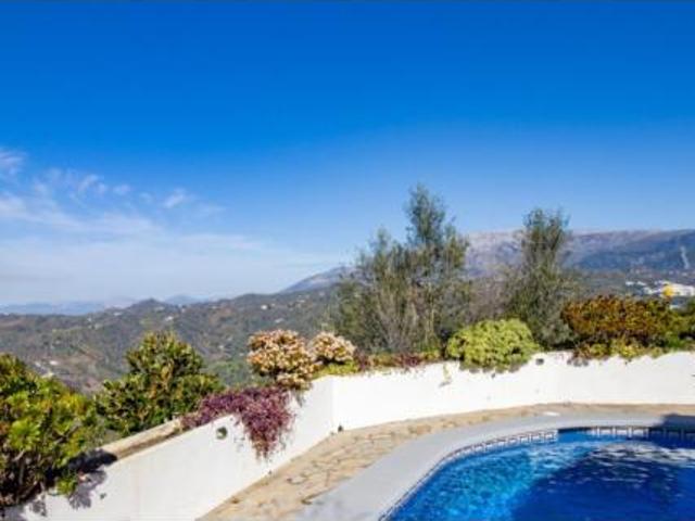 Finca rústica Venta Sayalonga, Sayalonga