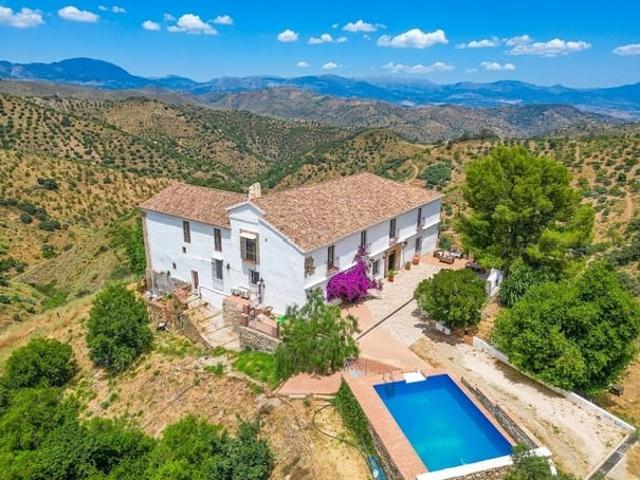 Finca/Casa Rural en venta en Colmenar, Málaga