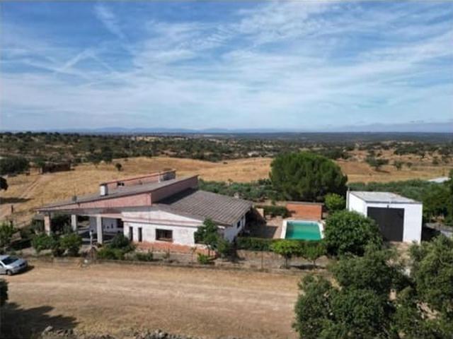 Finca/Casa Rural en venta en Santiago de Alcántara, Cáceres