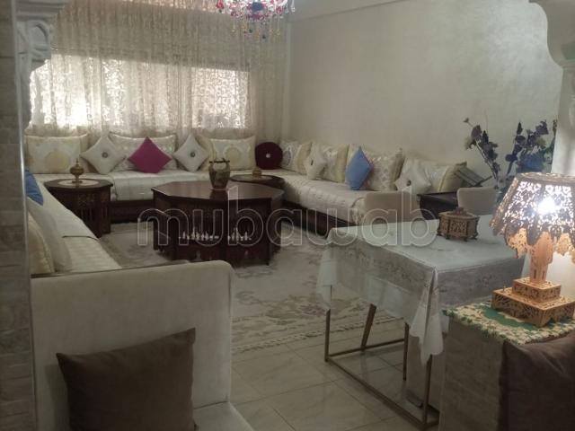 Find an apartment to buy in Agdal. 4 rooms. Usable fireplace, caretaker service