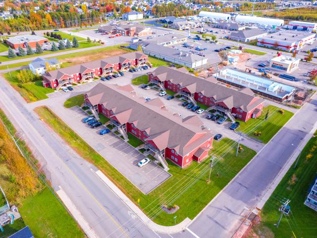 Findlay Estates 1008 Cleveland B2 Townhome for Rent
