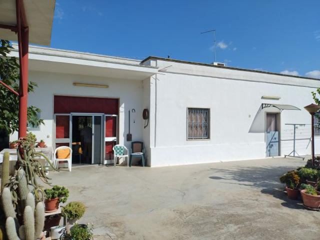 FinImmobil VENDE in Oria BR, contrada Chianca, villetta con terreno