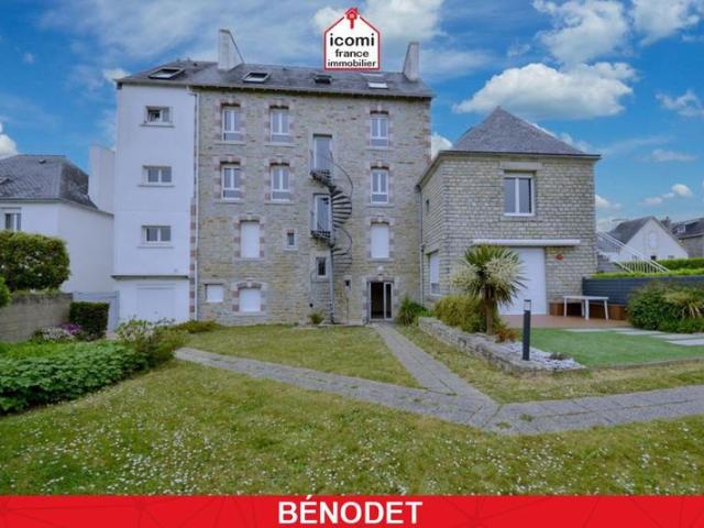 FINISTERE Bénodet 29950 A VENDRE APPARTEMENT T2 DUPLEX DERNIER ETAGE VUE MER 1 CHAMBRE BEAU POTENTIEL PARKING PRIVE ET JARDIN COLLECTIF