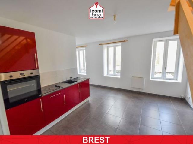 FINISTERE Brest 29200 A VENDRE APPARTEMENT DUPLEX T3 55M² DALLE BETON 2 CHAMBRES DERNIER ETAGE PETITE COPROPRIETE PAS DE TRAVAUX CAVE BETONNEE
