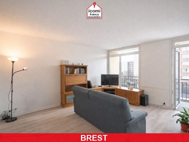 FINISTERE Brest 29200 A VENDRE APPARTEMENT T3 2EM ETAGE 2 CHAMBRES IDEALEMENT SITUE DPE D BALCON ASCENSEUR