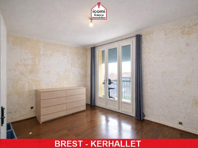 FINISTERE Brest 29200 A VENDRE BELLEVUE PROCHE PENFELD APPARTEMENT 95 M² GRANDE PIECE DE VIE 4 CHAMBRES POSSIBLE ASCENSEUR FORTE RENTABILITE POSSIBLE