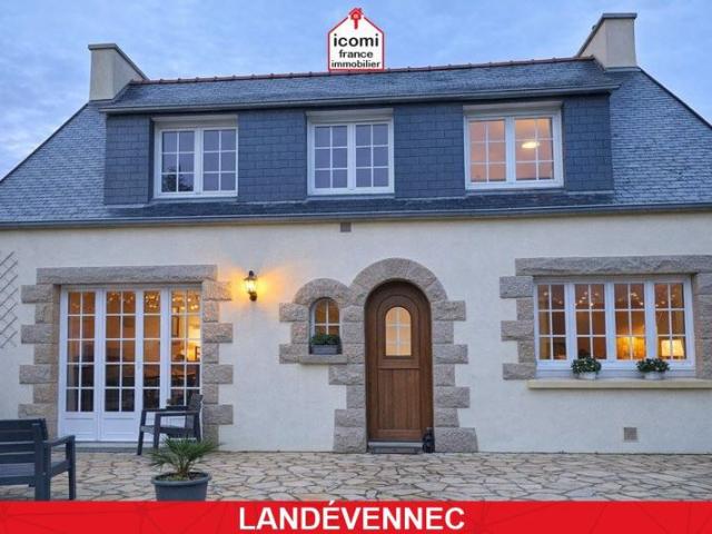 FINISTERE Landévennec 29560 A VENDRE MAISON T6 DE 140 M² 4 CHAMBRES SOUS SOL COMPLET TERRAIN 1500M² AUCUN TRAVAUX DPE D/E RARE