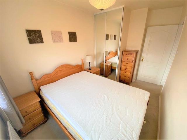 Finn Eber Fort, Finglas, Dublin 11 ROOM A RENTAL ROOM TO LET WITH ENSUITE