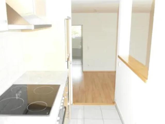 Fichtestr. 8, Wohnung 7 ~~~ Einbauküche, Balkon, Dachgeschoss, Tageslichtbad mit Wanne, Keller, Dachboden