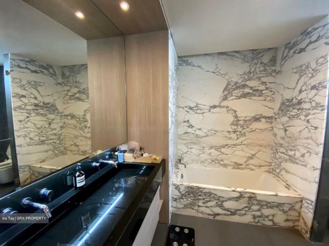 Fifteen Robin D10, Condominium