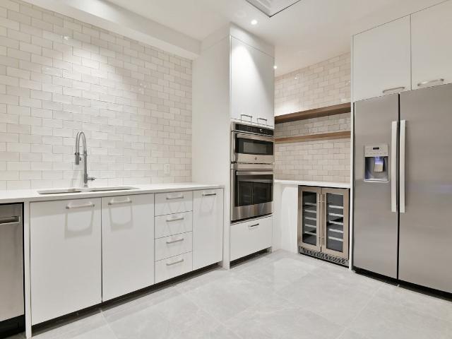 Fifth + Bank 2 Bedroom Apartment for Rent at 99 Fifth Ave, Ottawa, ON K1S 5K4 The Glebe