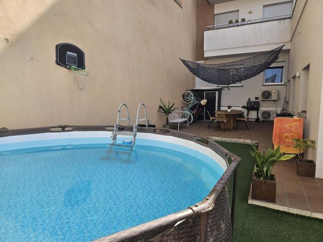 Figueres Amplio piso en planta baja con gran terraza y jardín en pleno centro de Figueres