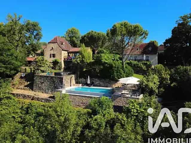 Figeac 46100 Achat / Vente maison 10 pièces t10 parking
