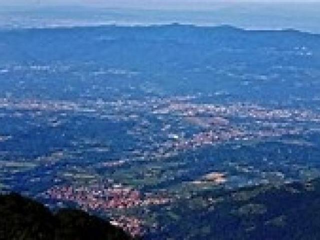 FIGLINE VALDARNO terreno 30.000 MQ CAPANNA MQ 30