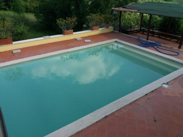 Figline v/no villa con piscina