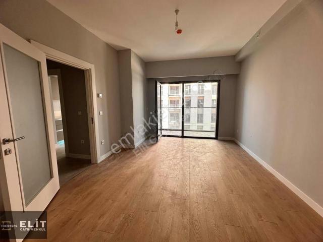 Fikirtepe Emlak Konut 16. Etap A2 Blokta 2+1 Kiralık Daire