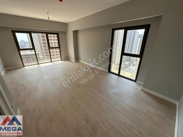 Fikirtepe Emlak Konut 6. Etap 3+1 Kiralık Daire
