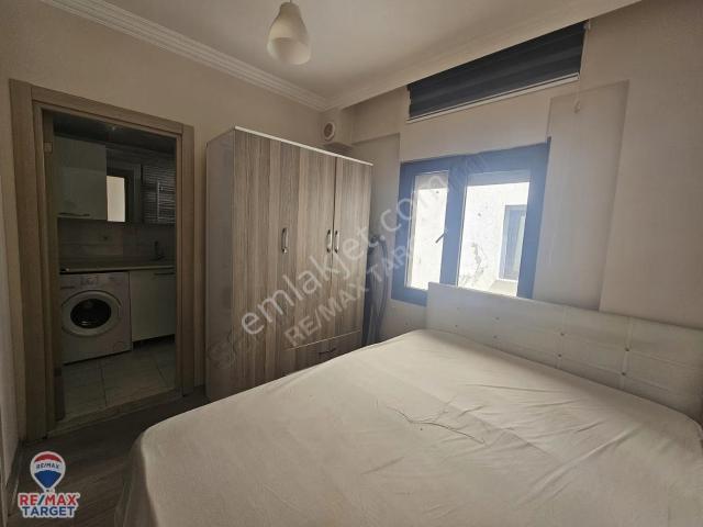 Fikri Altay'da Eşyalı Kiralık 1+1 Daire