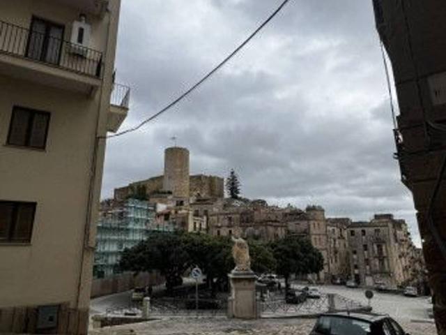 Filiale bancaria in vendita a Salemi