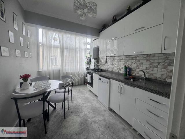 Filiz Emlaktan Bağcılar Yavuz Selim Mah.3+1 125m2 Satılık Daire
