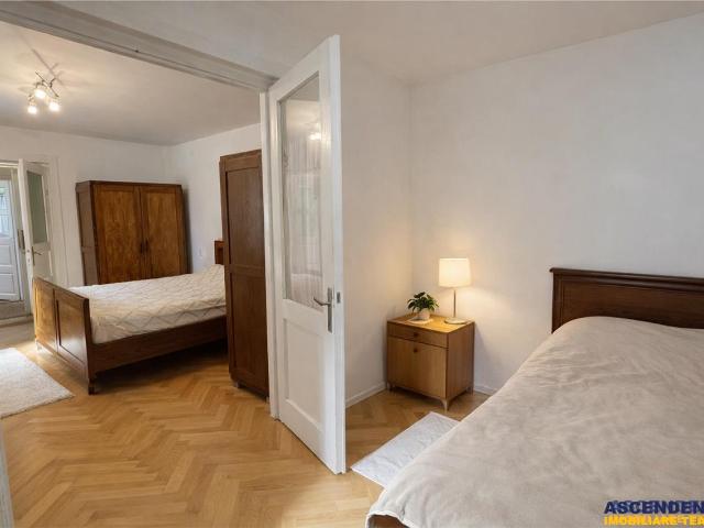 FILM& Tur 3D!Casa cu 4 camere si curte, Central, Targu Mures