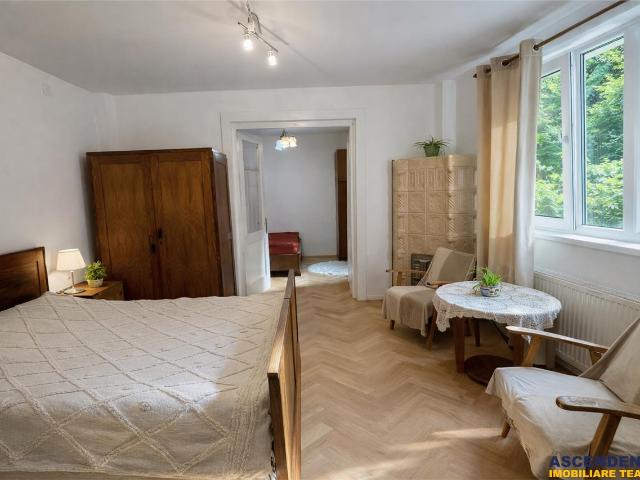 FILM& Tur 3D! Casa cu 4 camere si curte, Central, Targu Mures