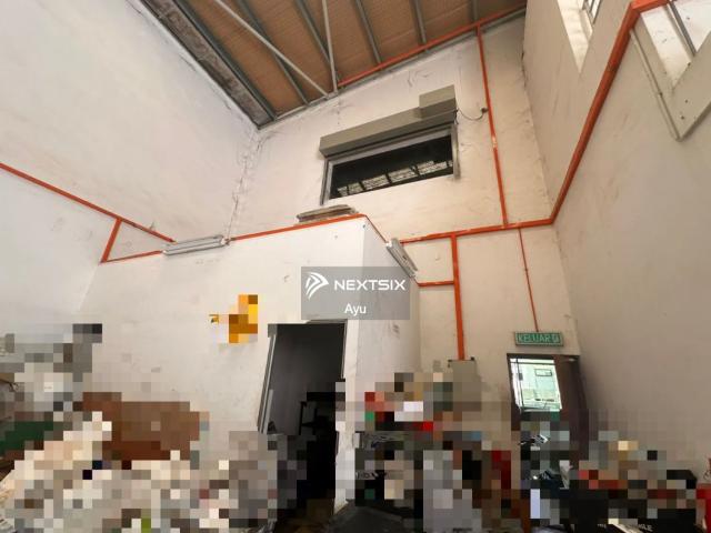 Fire sale* asking *rm 2.8 Mil* *Jalan Bertam Taman Daya* *1.5 Storey Semi D Factory* Light Industrial Land Size: 9900 sqft（Fully Covered without approval Freehold Non Bumi Lot