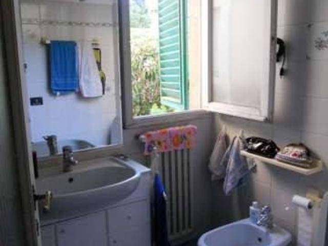 FIRENZE CENTRO Appartamento con 3 camere in affitto