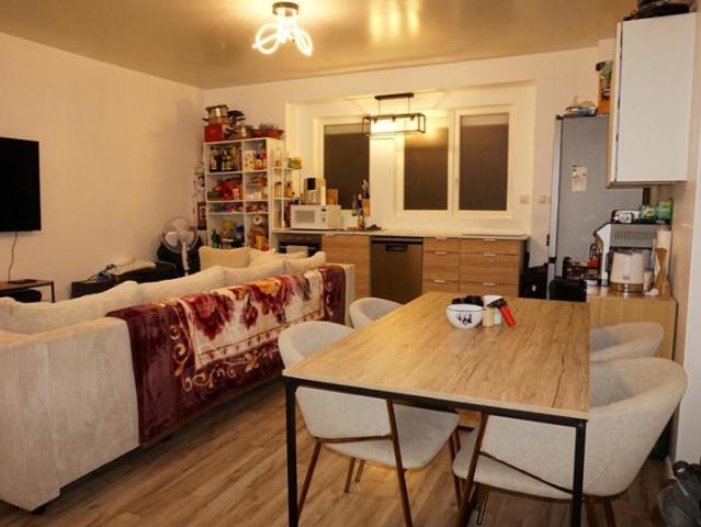 FIRMINY CENTRE 42700 appartement avec locataire en place 46.2m² une chambre