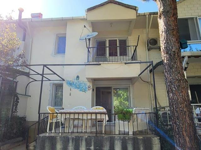FIRSAT ÇANDARLI TATİL KÖYÜNDE BAHÇELİ DENİZE 200M DUBLEKS YAZLIK