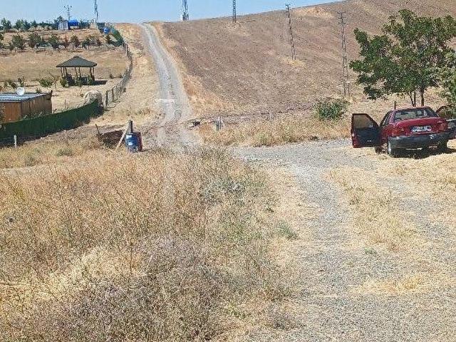 FIRSAT ARSA BEYNAMDA İMARLI TEK TAPU ORMAN MANZARALI KÖŞE PARSEL