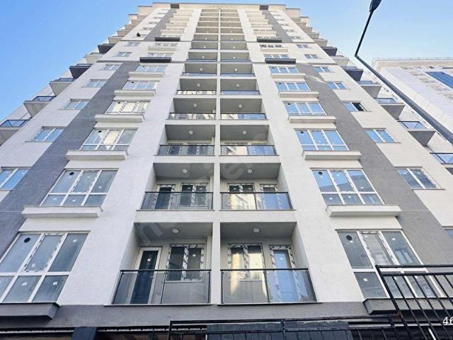 FIRSAT GÜNCEL 4LEVENT METRO YAKINI OTOPARKLI 2+1 SIFIR BOŞ DAİRE
