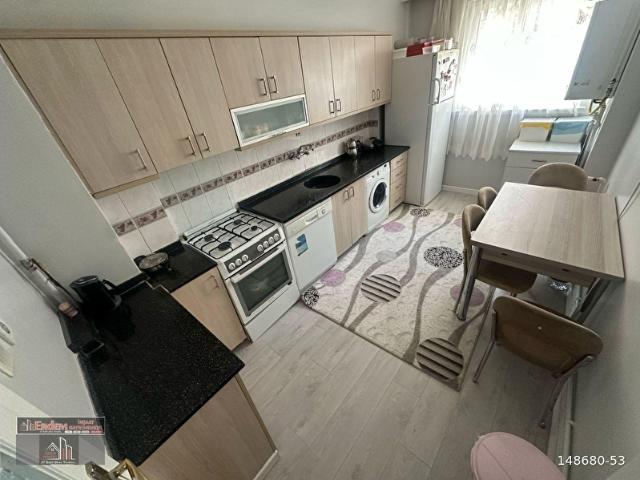 FIRSAT DAİRE! AVCILAR'DA 3+1 YAPILI MASRAFSIZ MERKEZ KONUMDA