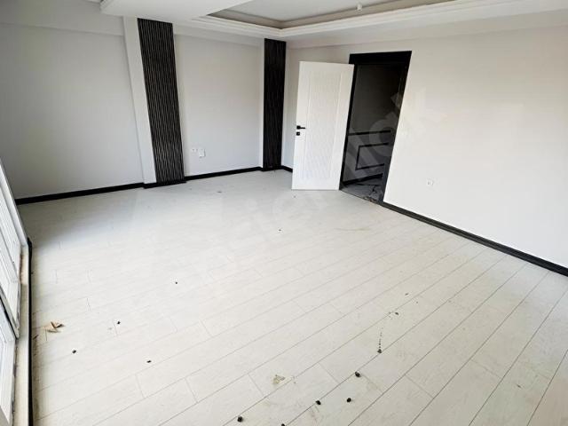 FIRSAT! KARAPÜRÇEKTE SIFIR OTURUMA HAZIR 1.KAT LÜKS DAİRE!