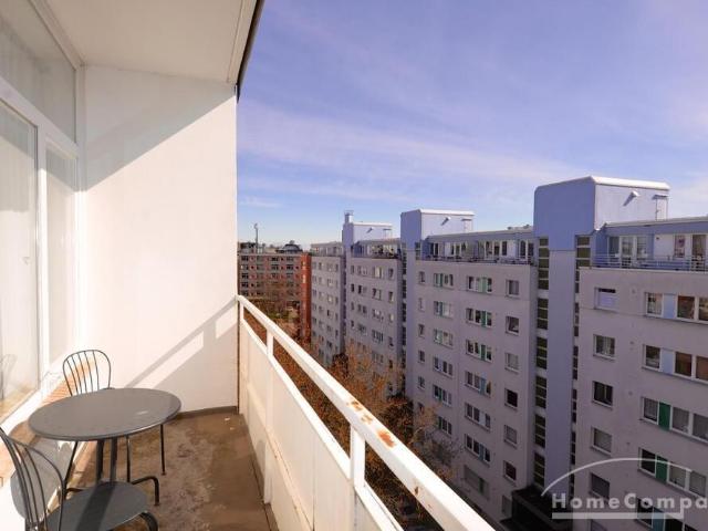 First Time Use. Flat in Mitte