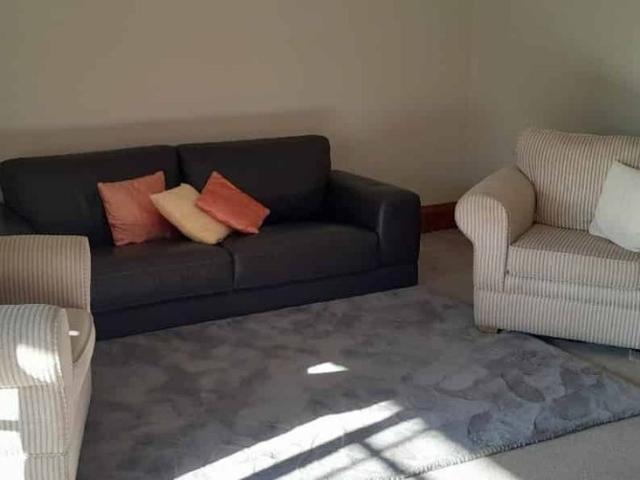 FIRST WEEK FREE RENT